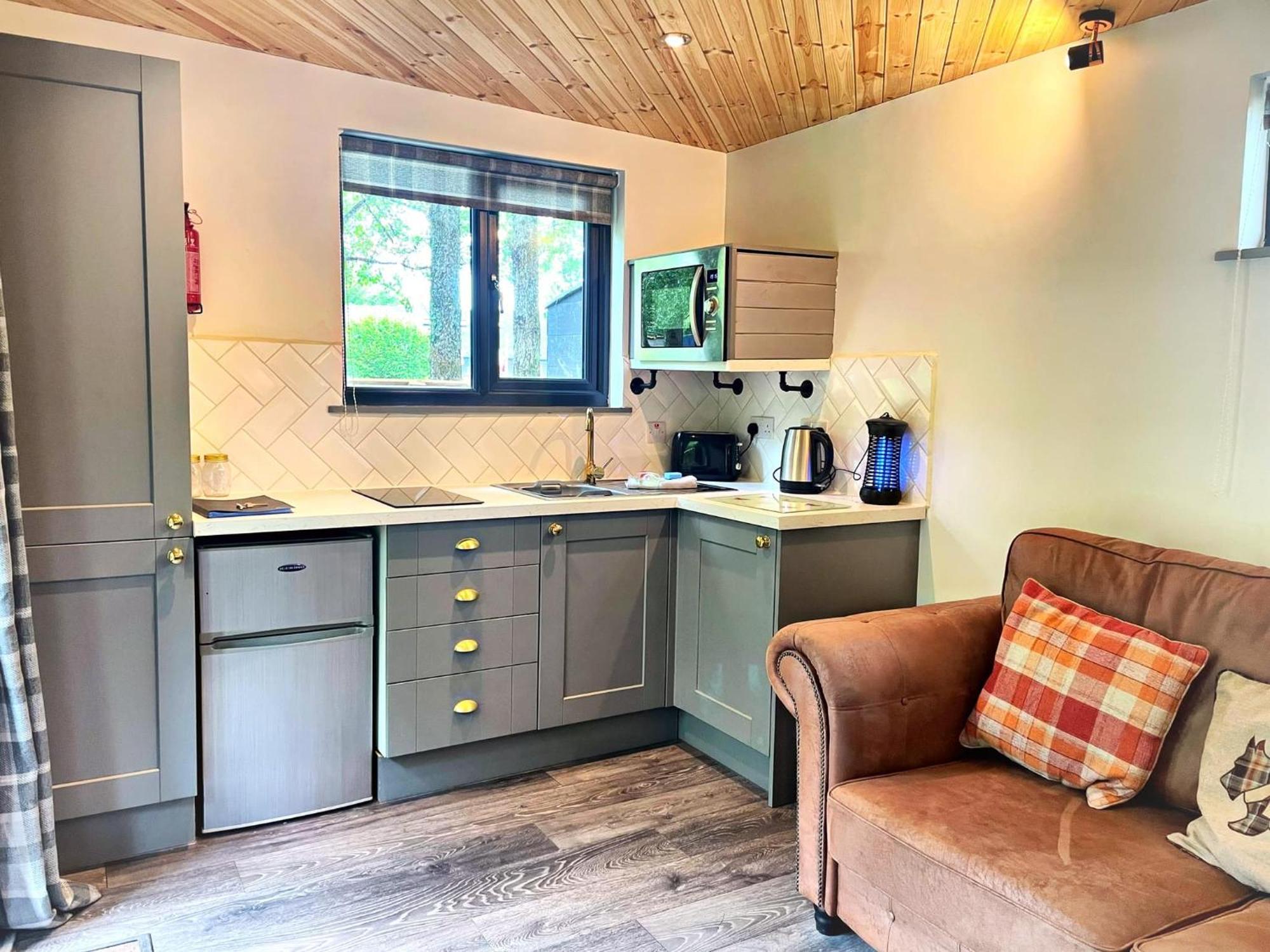 Apartment Arc Pod-hottub-huntersmoon-warminster-bath Warminster